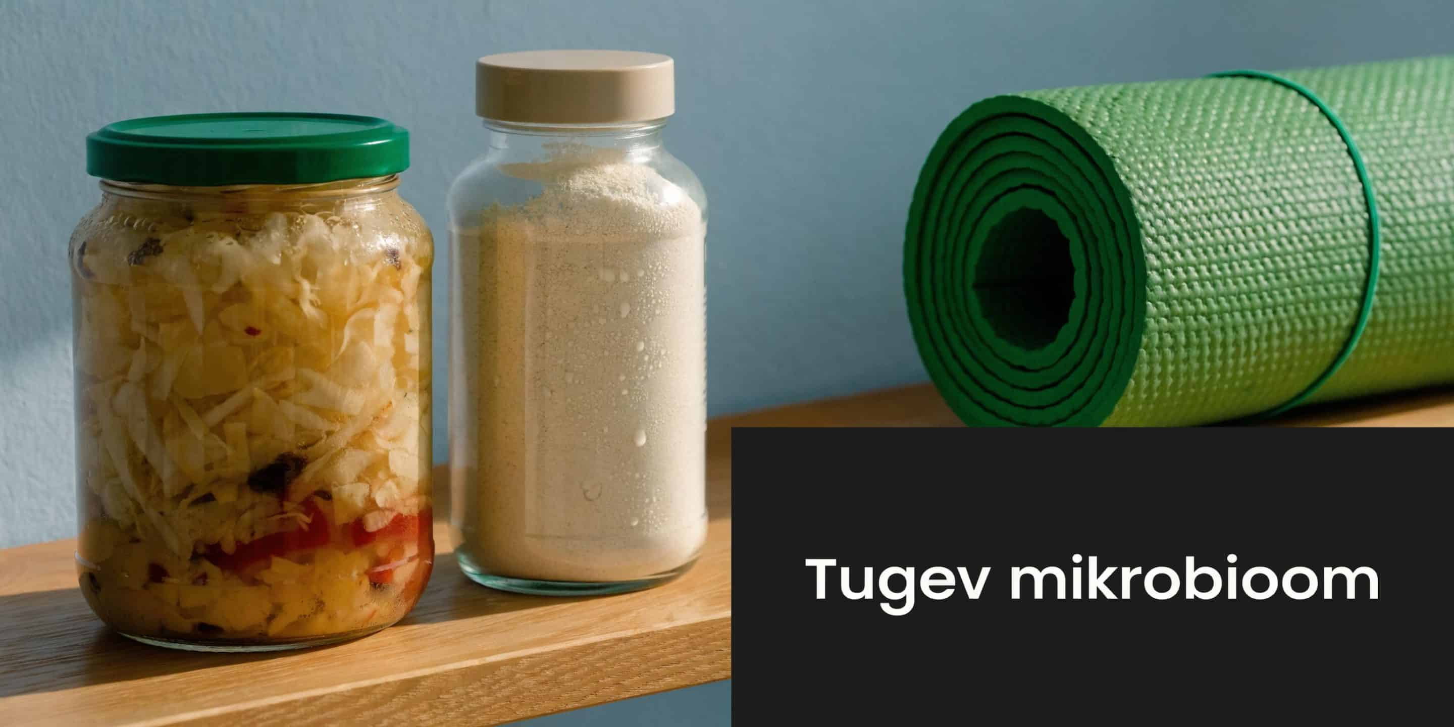 Purk hapukapsaga, purk pulbriga ja joogamati rull puidust riiulil, mis toetavad tervislikku eluviisi ja mikrobioomi.